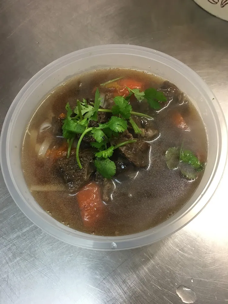 Soupe de Boeuf Et Nouilles